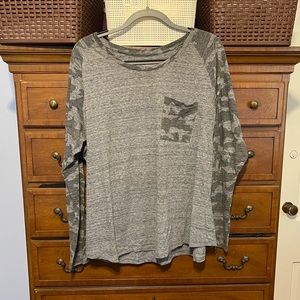 Lake Bryant grey camouflage baseball tee tshirt 22/24